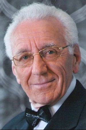 Vilson Gjoça backdrop