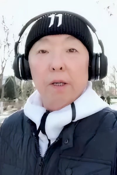 Zhang Yaohan backdrop