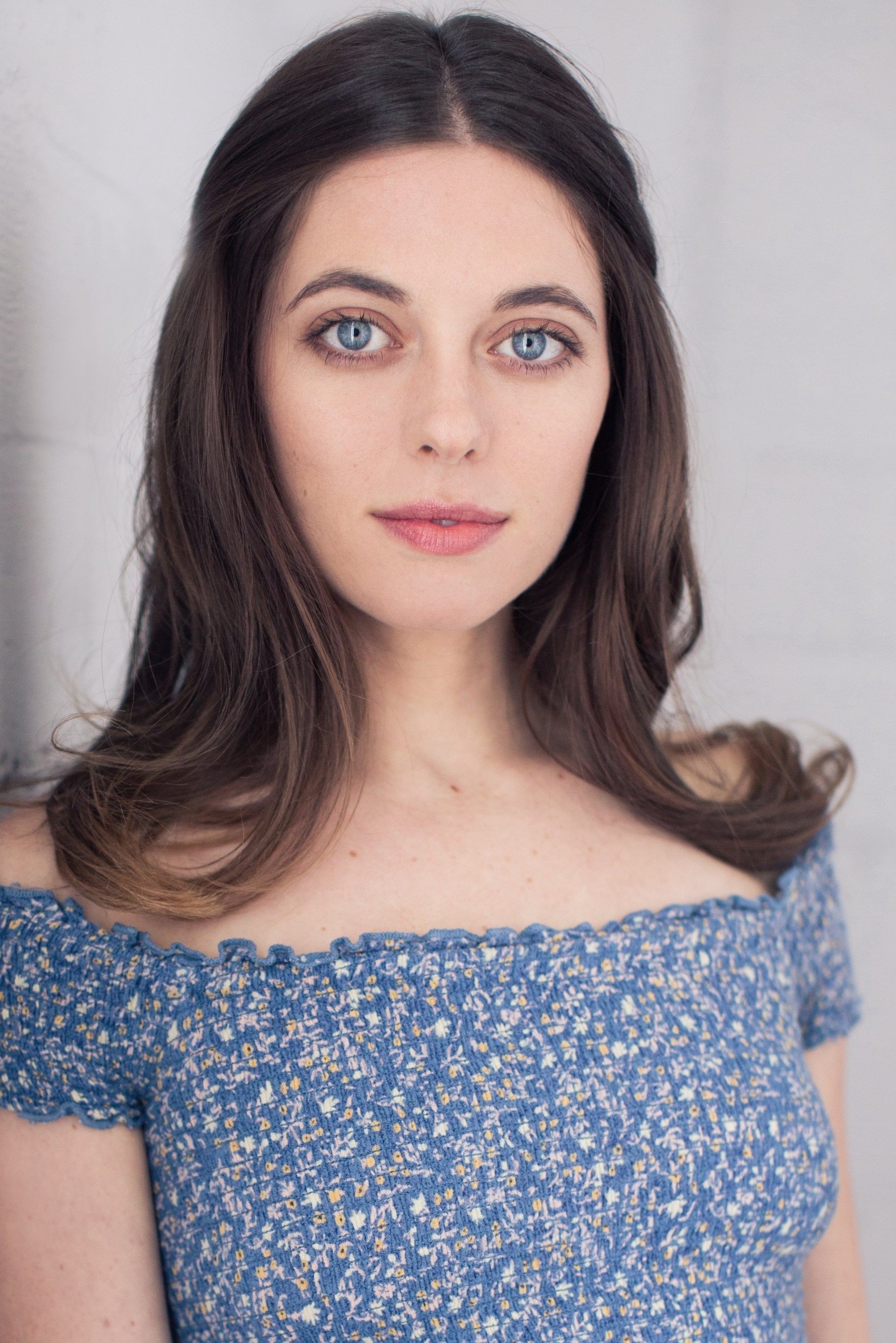 Siri Miller backdrop