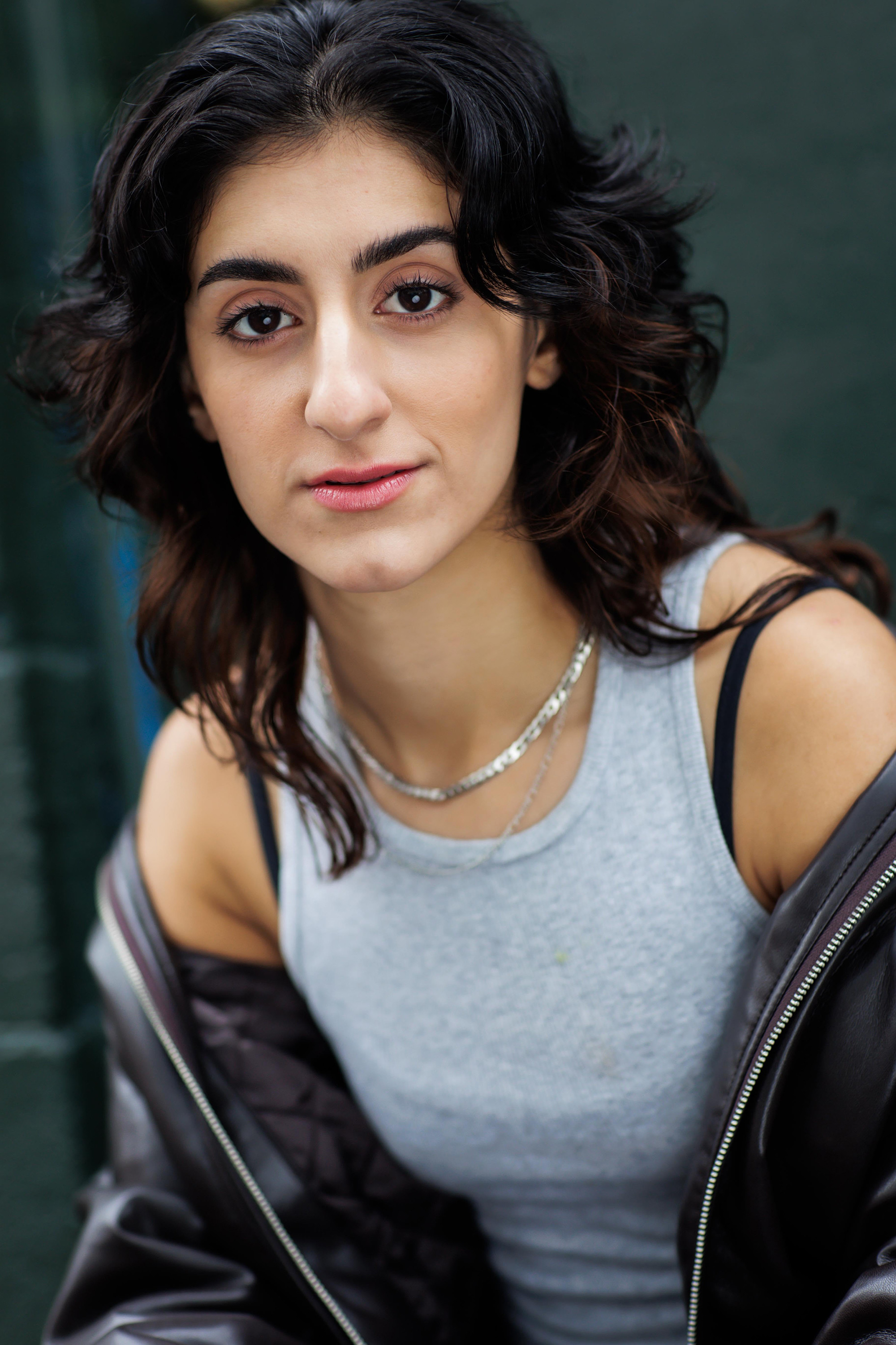 Anahita Monfared backdrop