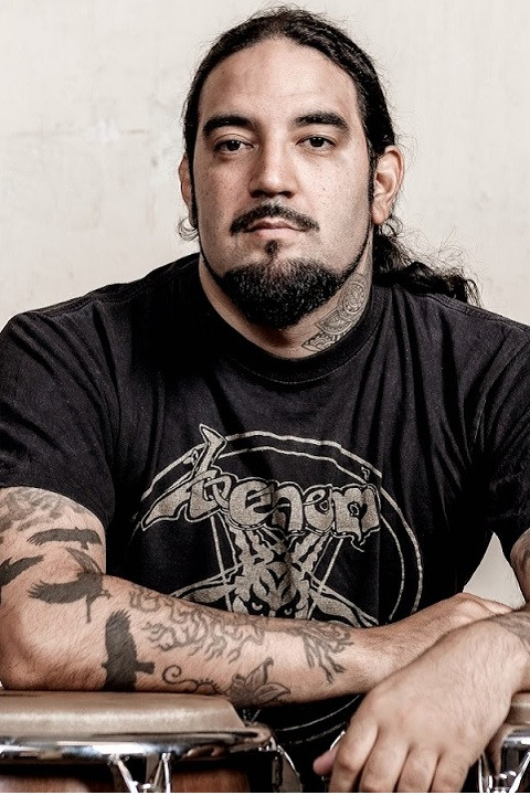 Martín López backdrop