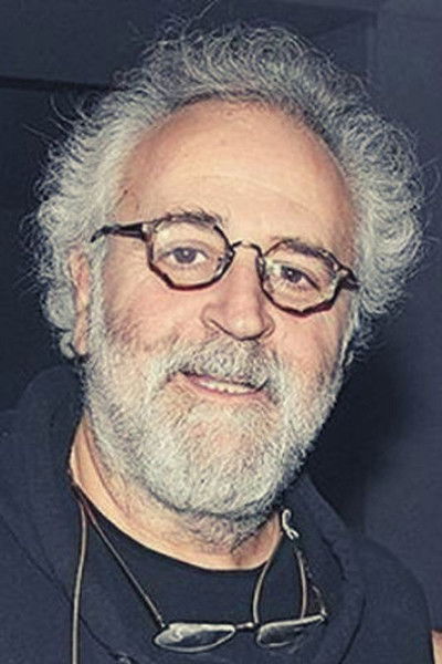 Vasilis Thomopoulos backdrop