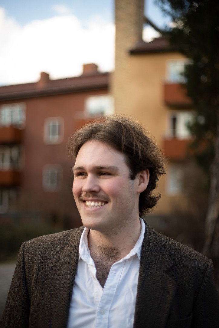 Niklas Edor Karlsson backdrop