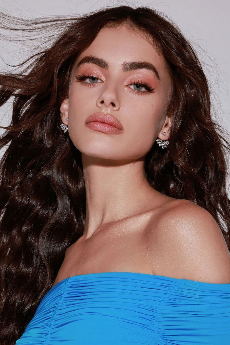 Yael Shelbia backdrop