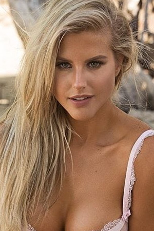 Brennah Black backdrop