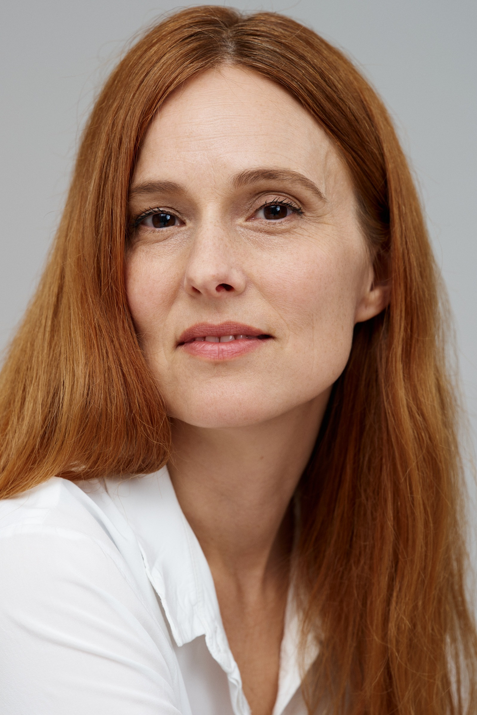 Anna Mercedes Bergion backdrop