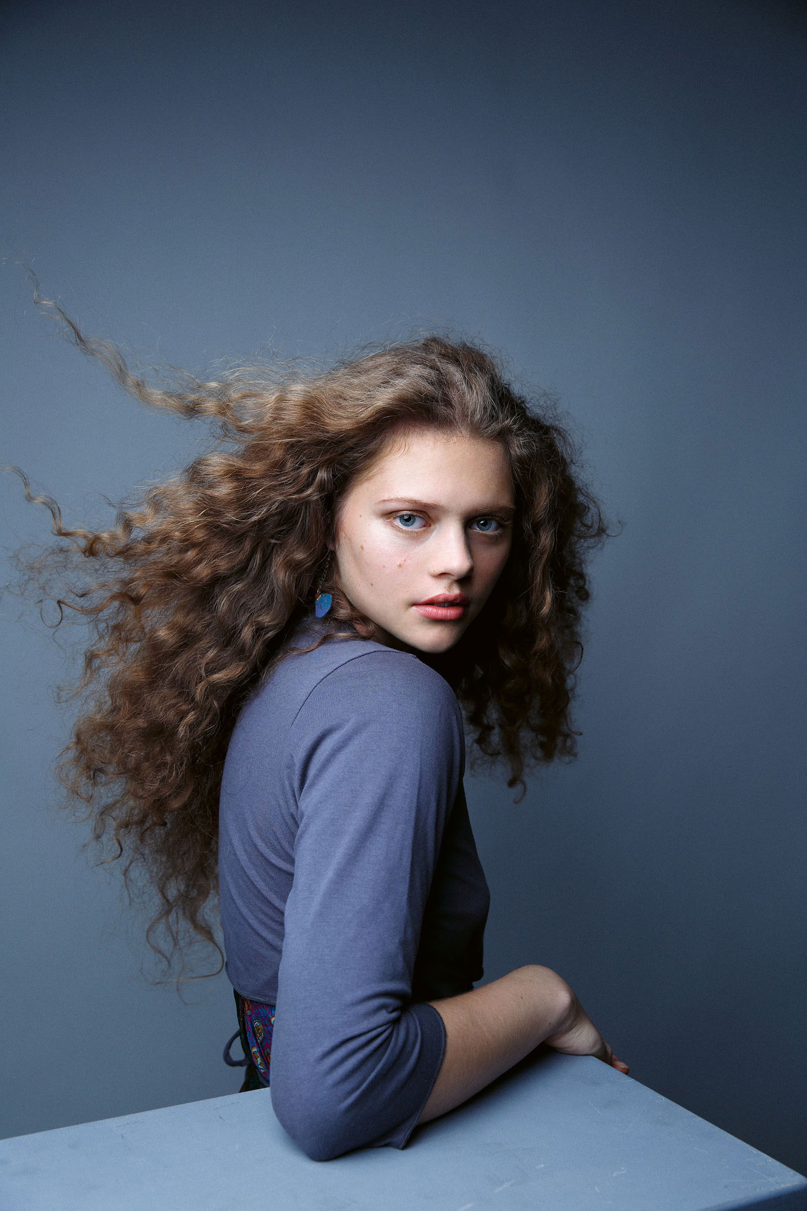 Hanna Kelemen backdrop