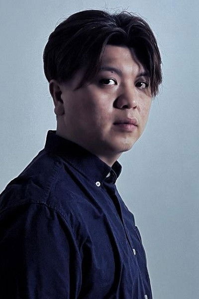 Liang Yuliang backdrop