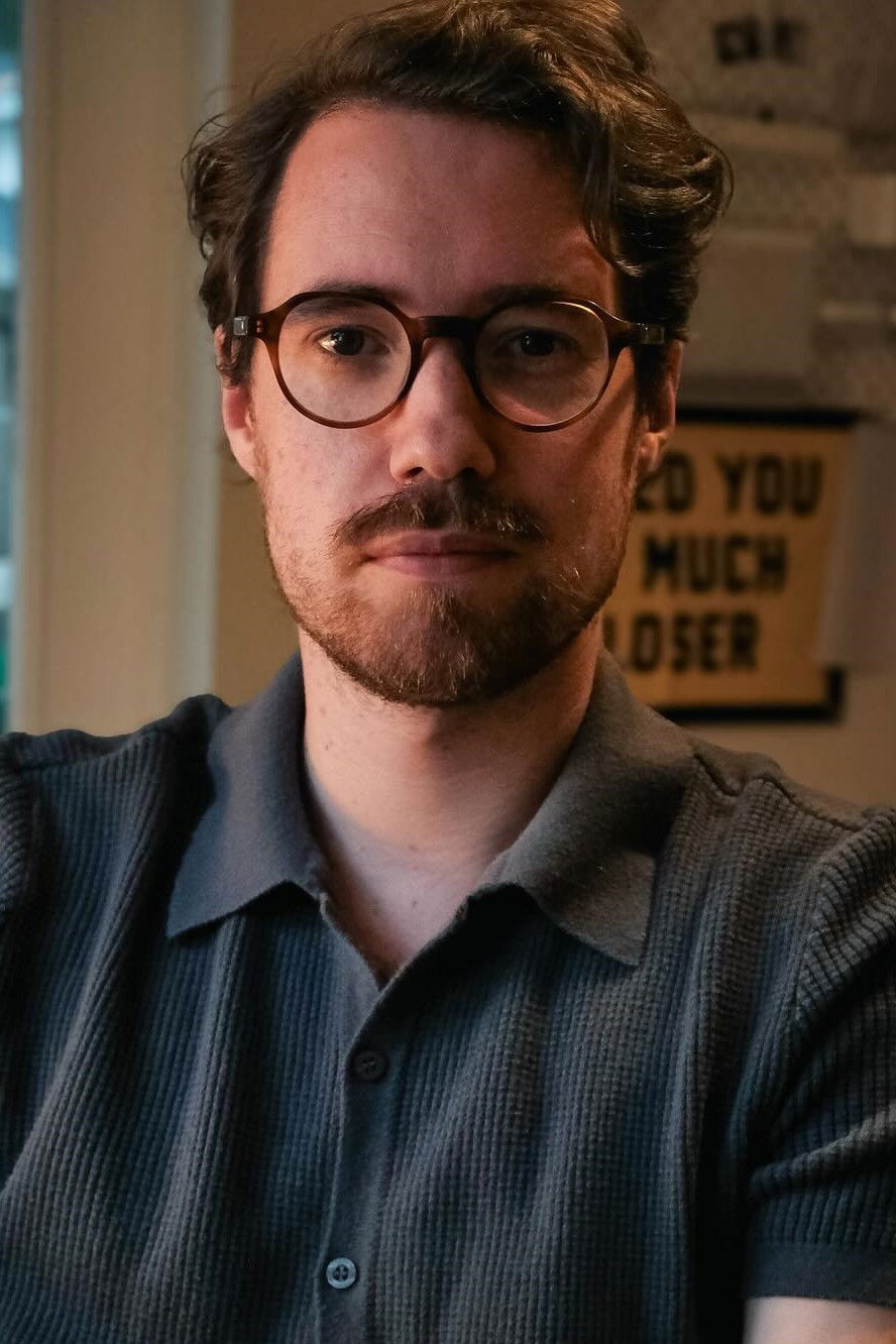 Matheus Bazzo backdrop