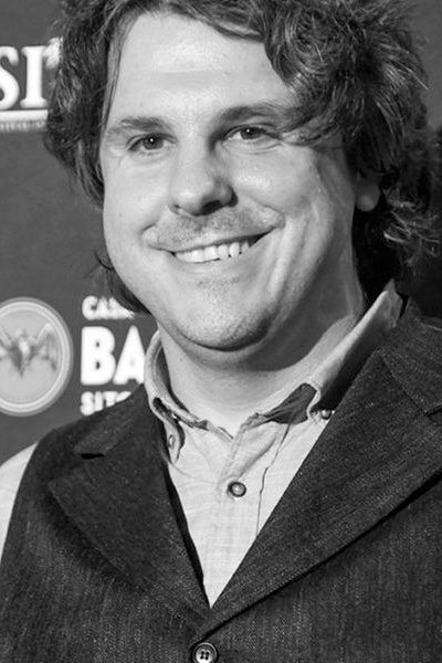 Raúl Cerezo backdrop