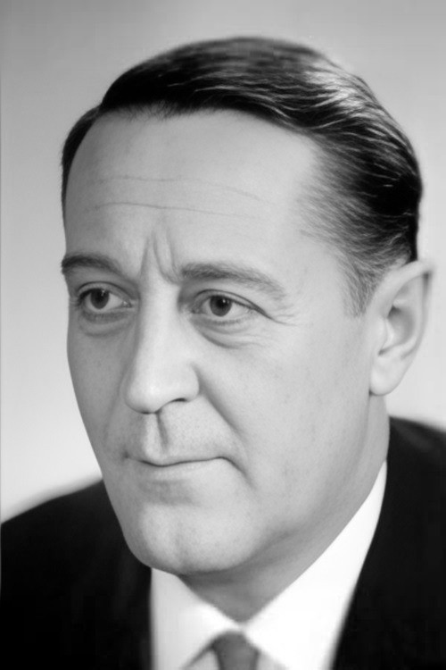 Leonid Nedovich backdrop