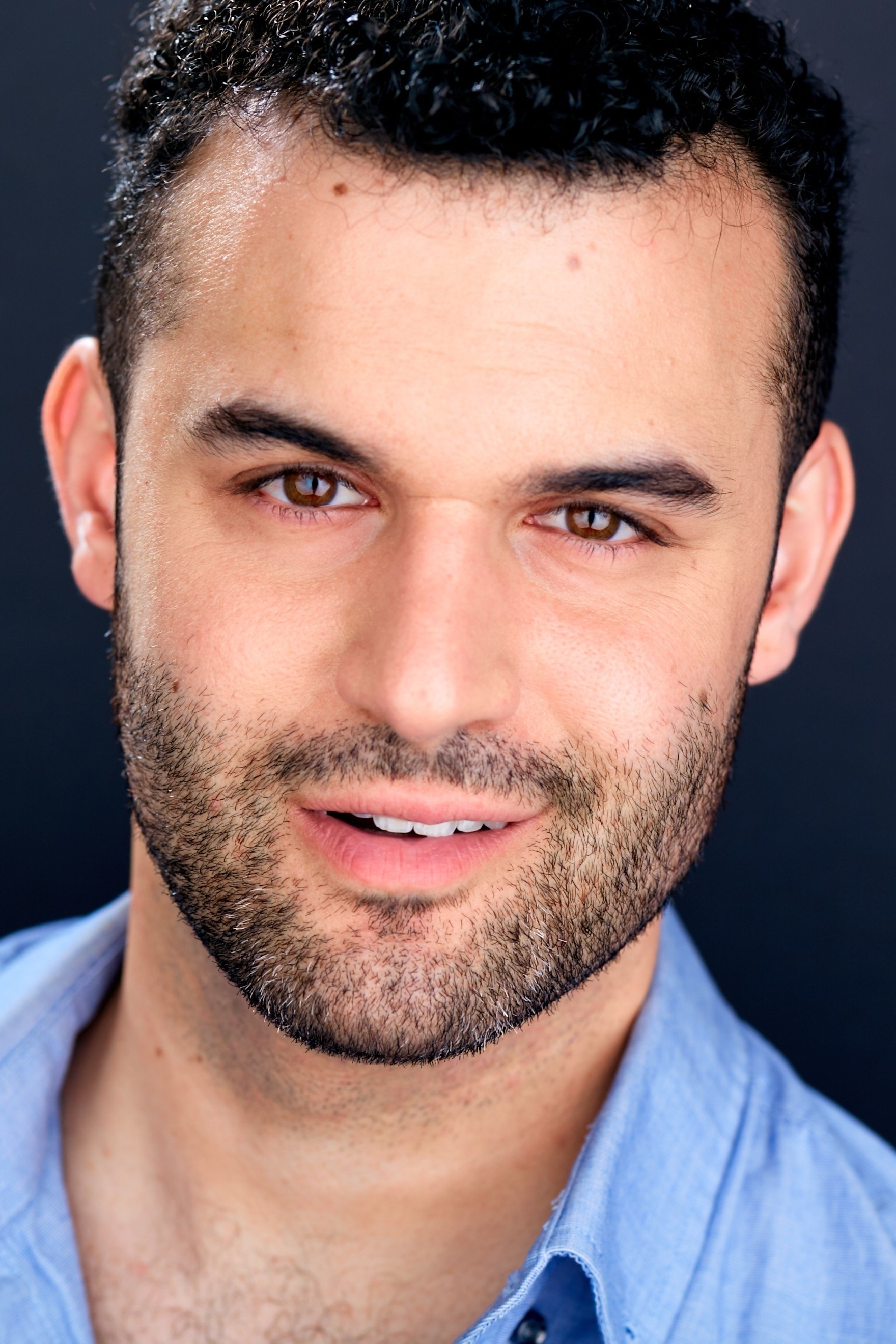 Travis Leland backdrop