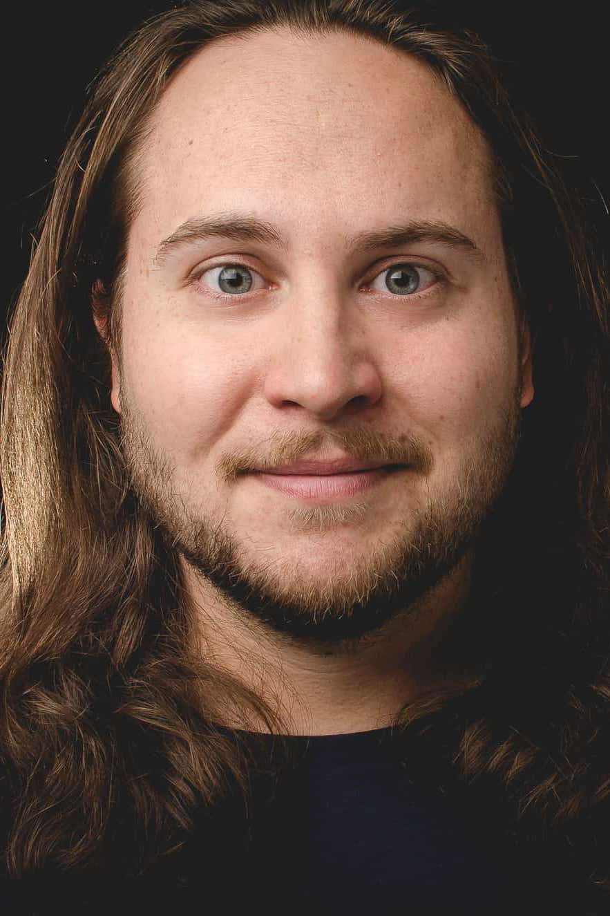 Zoltan Kaszas backdrop