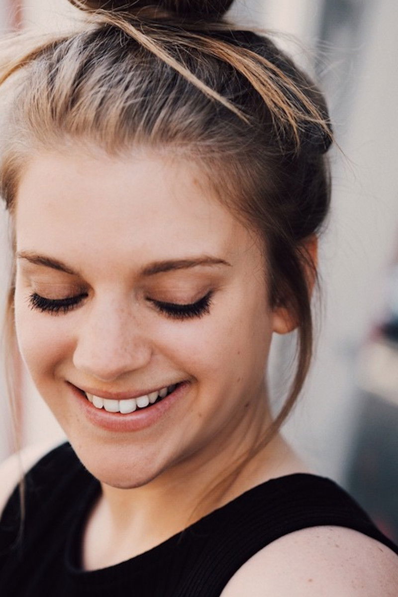 Hannah Bortz backdrop