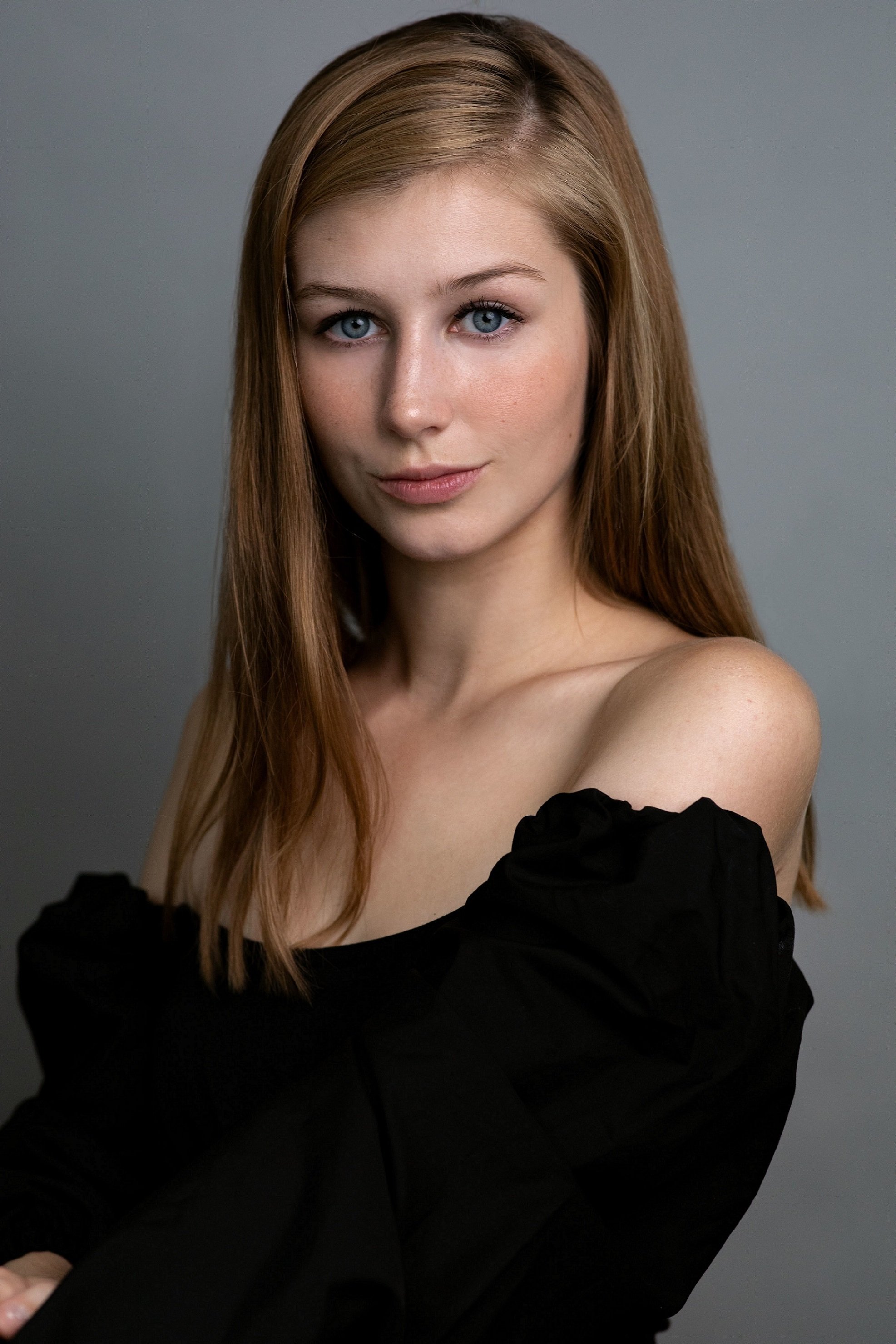 Tara Redmond van Rees backdrop