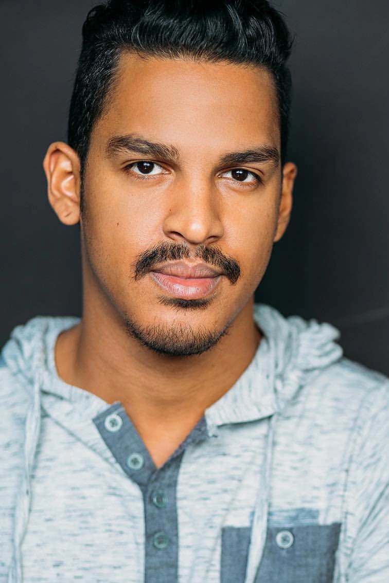 Rique Castilloveitia backdrop