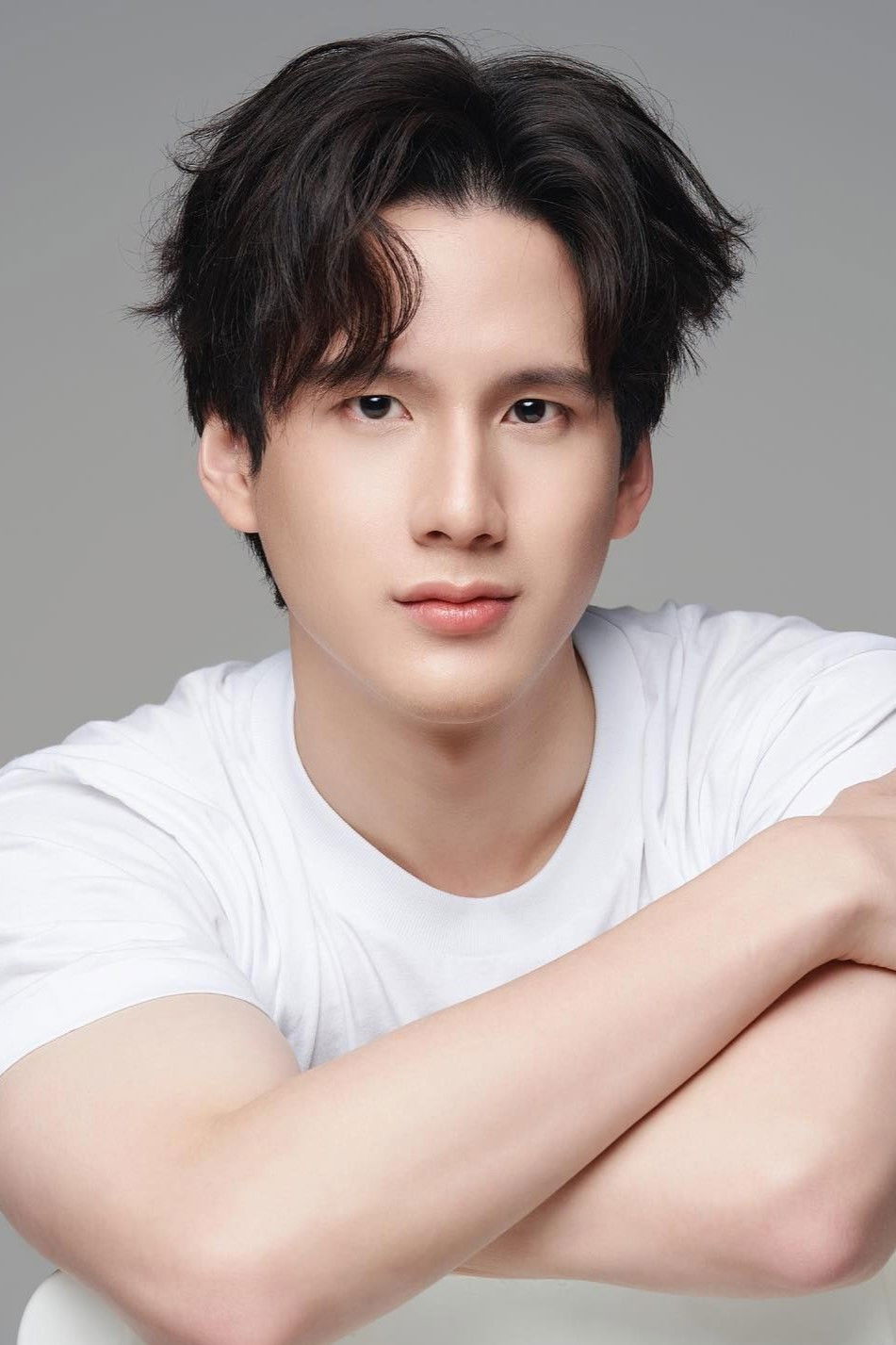 Peerawich Ploynumpol backdrop