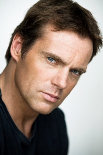 Michael Shanks backdrop