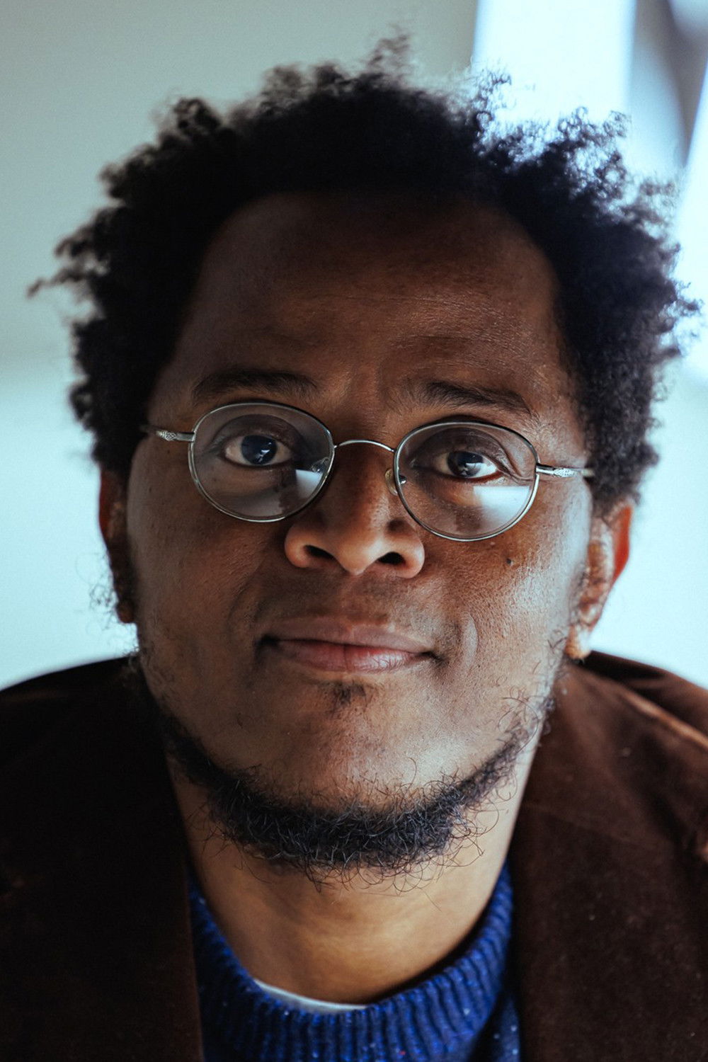 Alain Kassanda backdrop