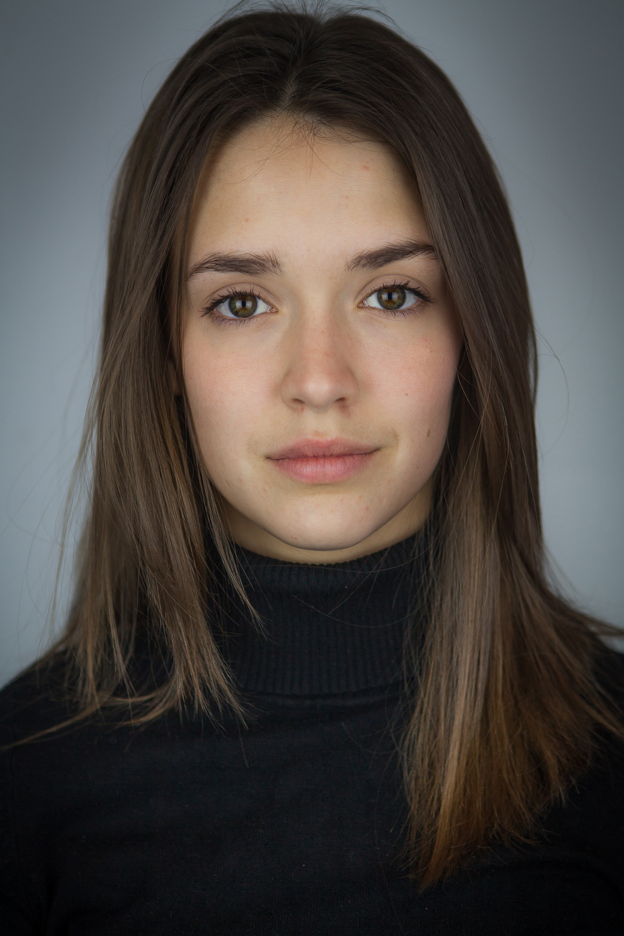 Devi-Julia Pelletier backdrop