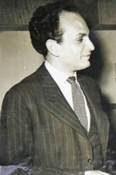 Alkis Papas backdrop