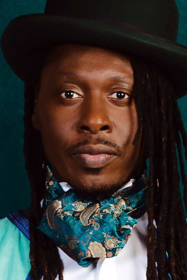 Faada Freddy backdrop