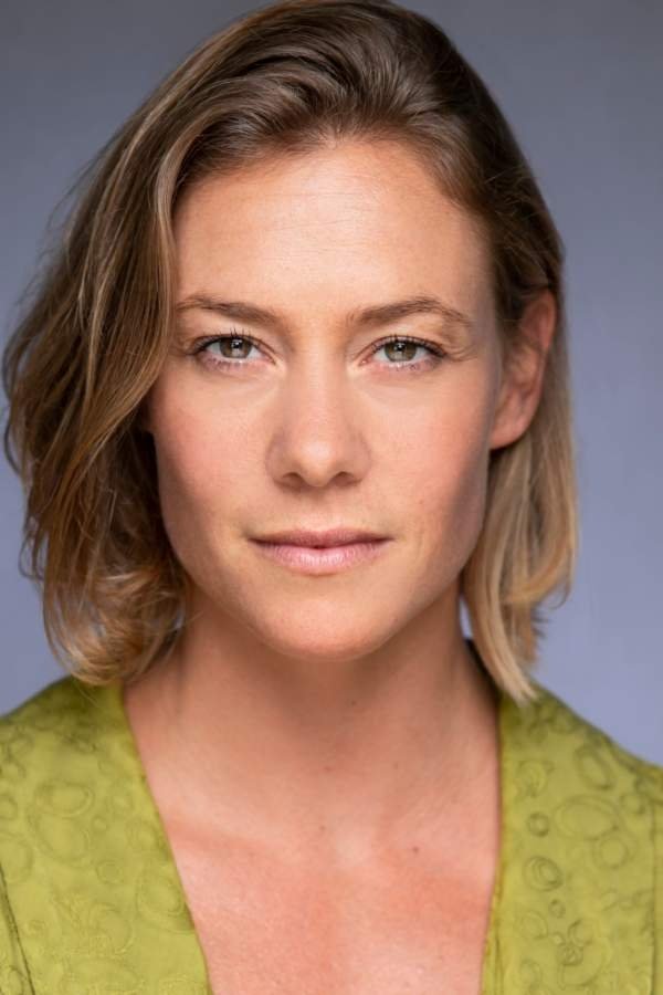 Tineke Ann Robson backdrop