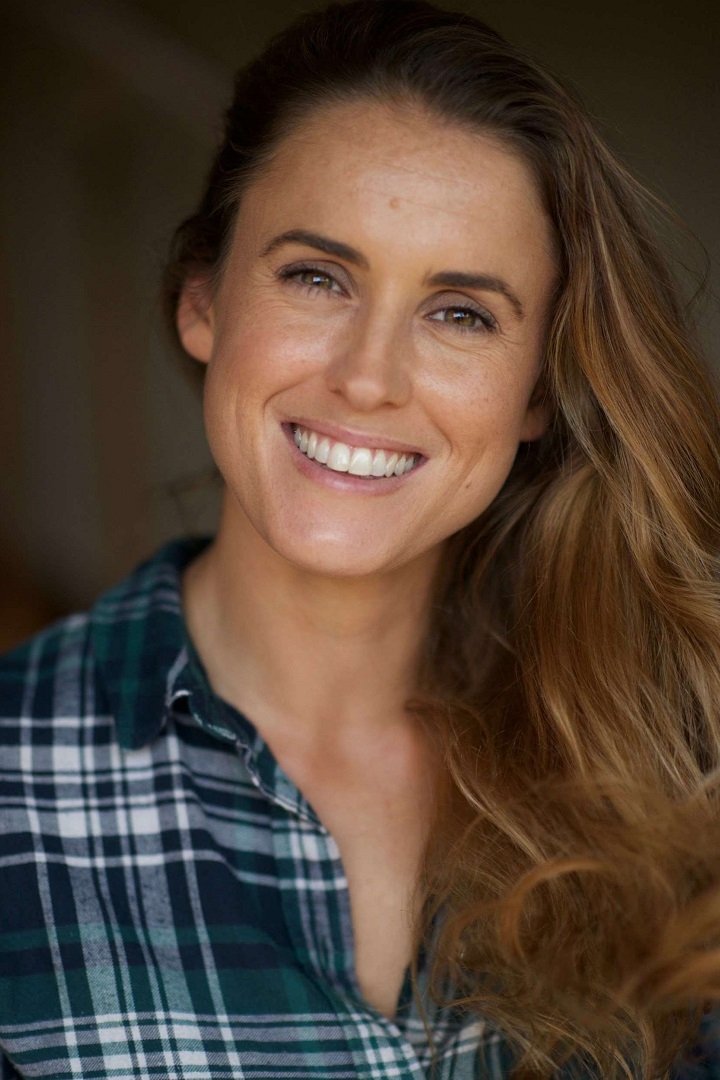 Alyssa Stringfellow backdrop