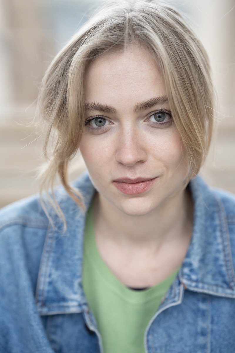 Alessia Santalucia backdrop