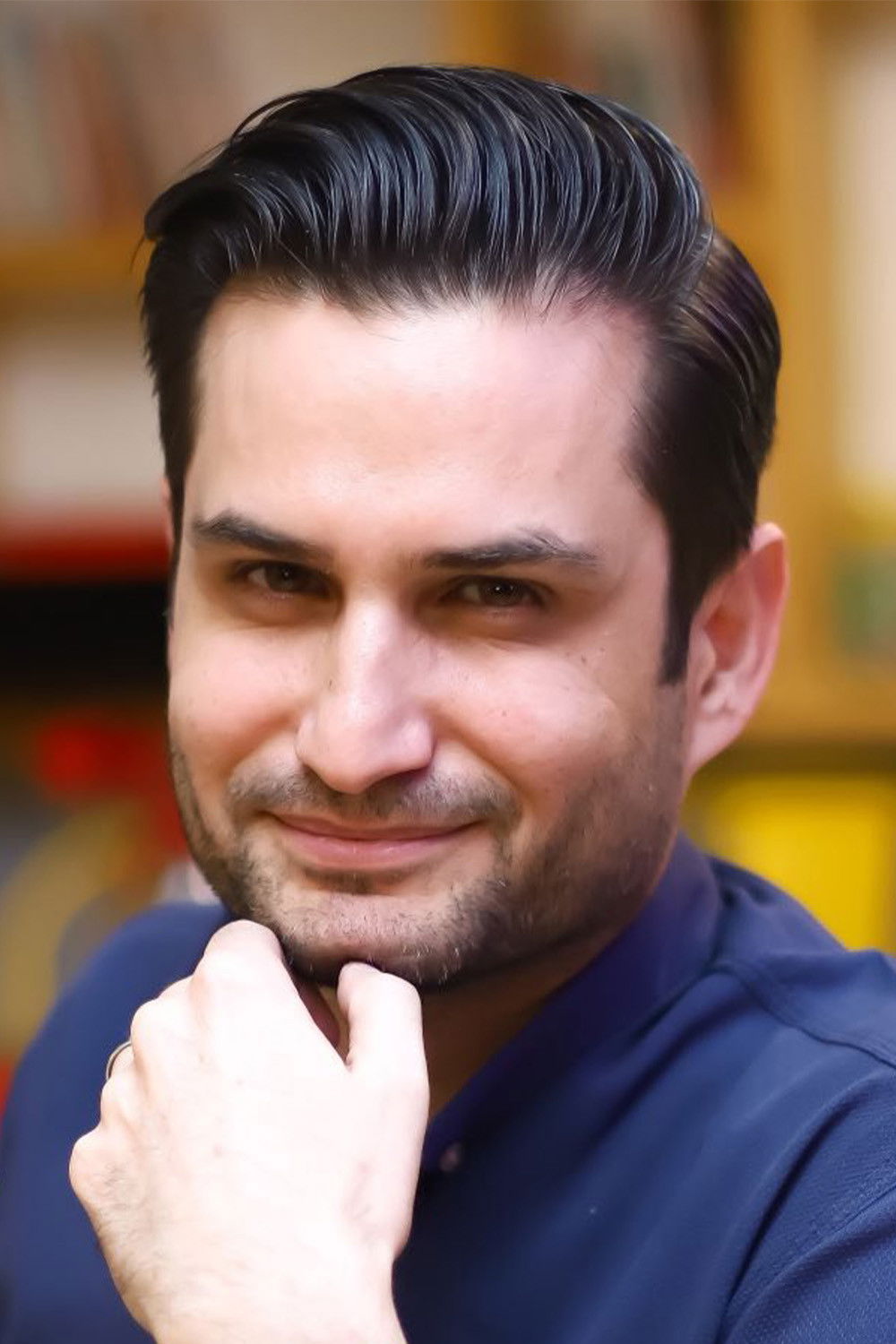 Pouya Amini backdrop