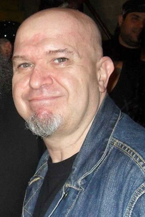 Carlos de Castro backdrop