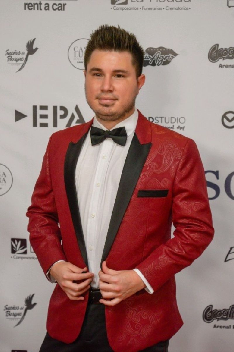 José Mario Salas Boza backdrop