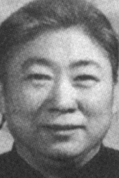 Saisheng Xiong backdrop