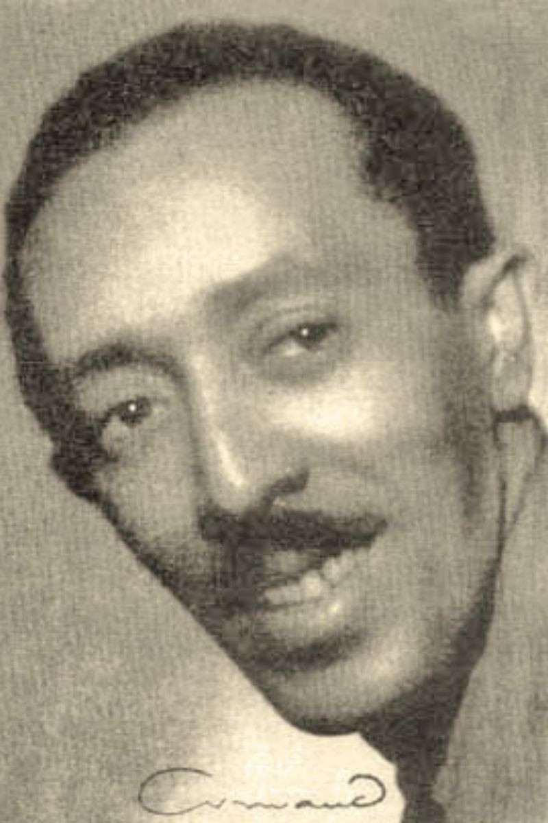 Aníbal de Mar backdrop