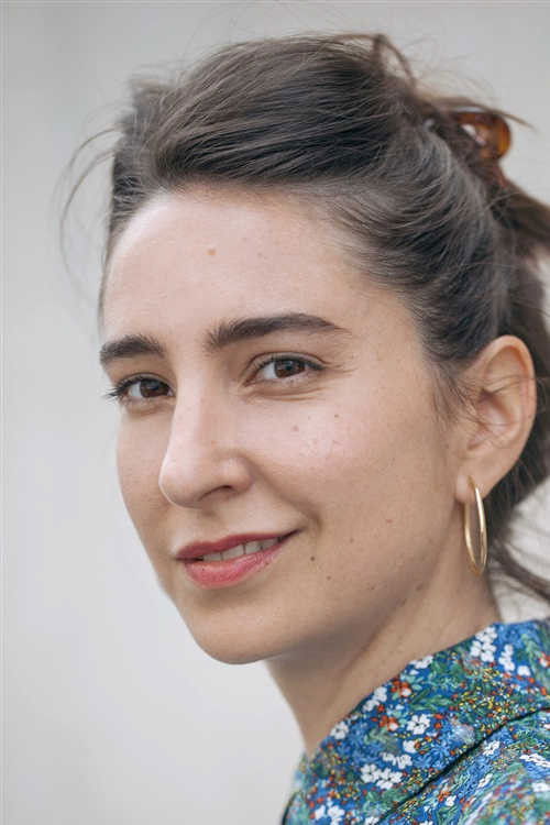 Mathilde Rault backdrop