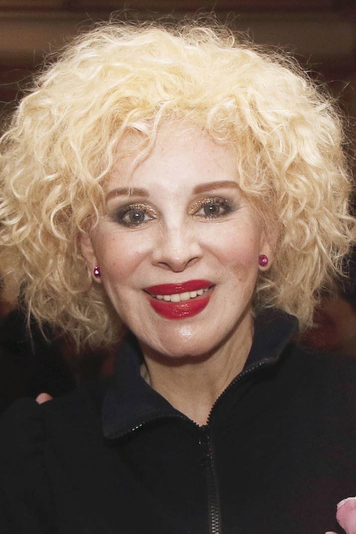 Nacha Guevara backdrop