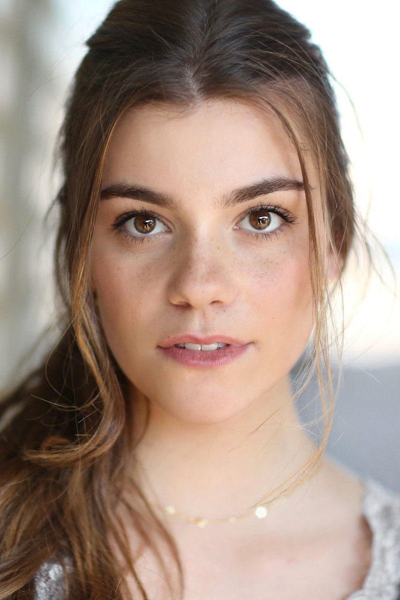 Ortensia Fioravanti backdrop