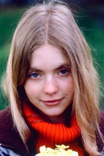 Judi Bowker backdrop