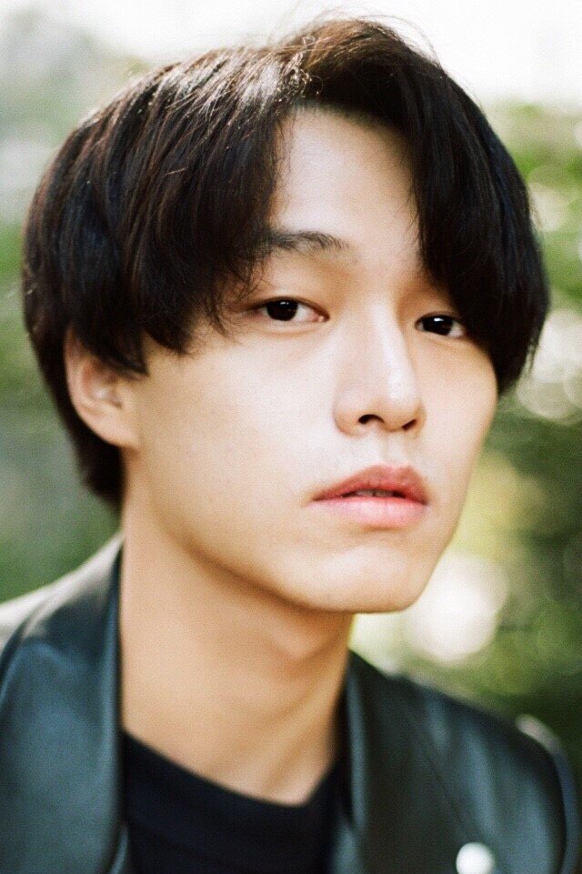 Satoshi Mitsu backdrop