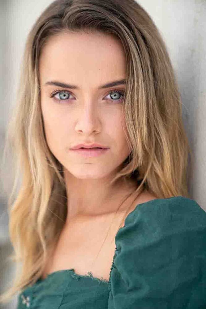 Arnijka Larcombe-Weate backdrop