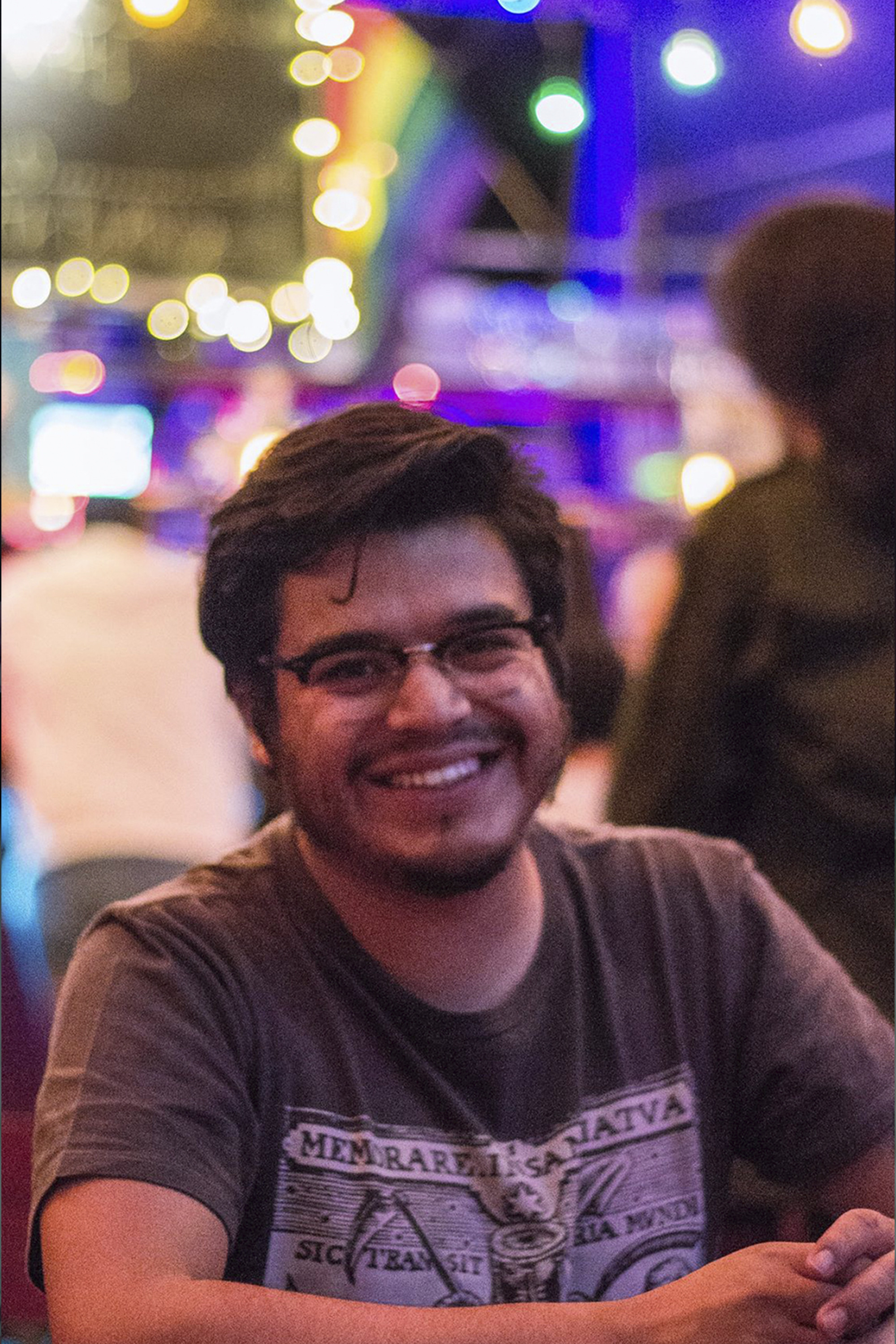 Ramón Martínez backdrop