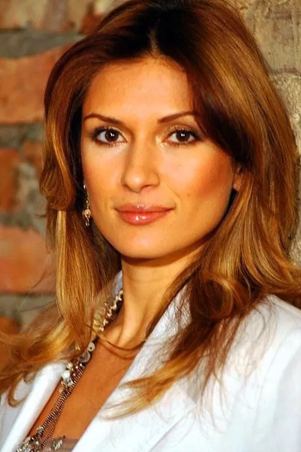 Tuğba Altıntop backdrop