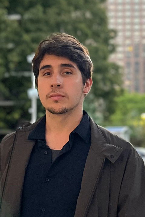 Tomás Guiñazú backdrop