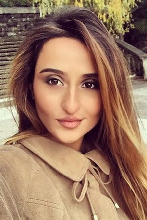 Tamara Turava: Tamara Turava backdrop