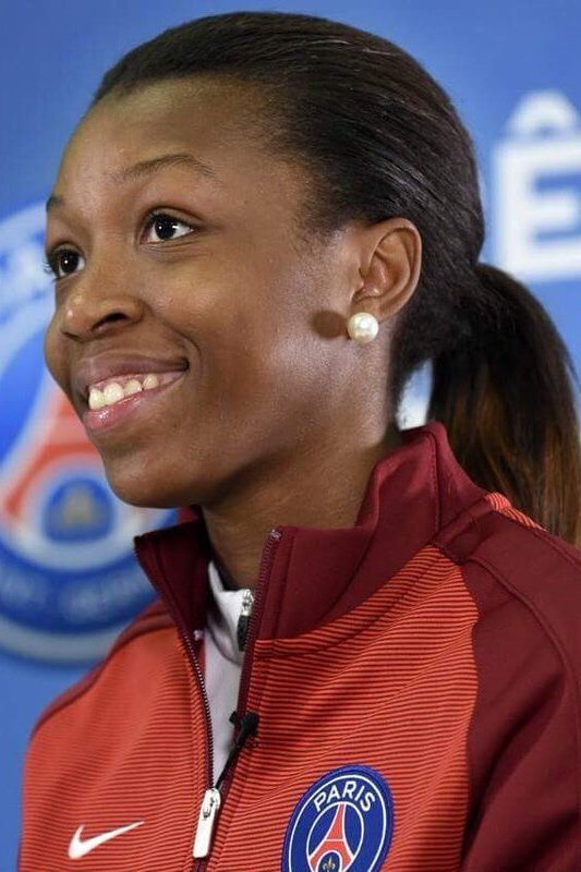 Grace Geyoro backdrop