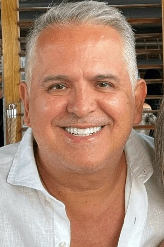 Orlando Morais backdrop