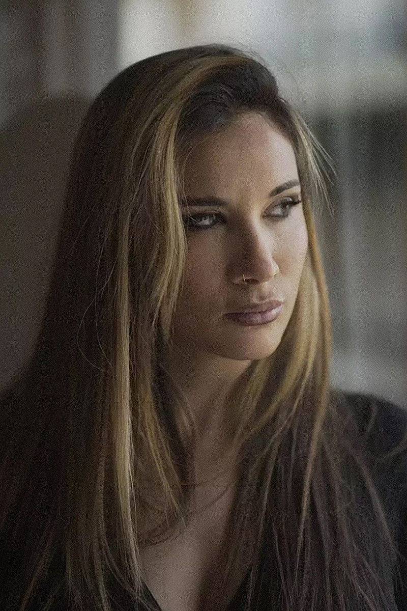 Evi Kalogiropoulou backdrop