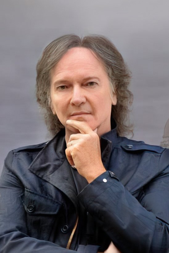 Red Canzian backdrop