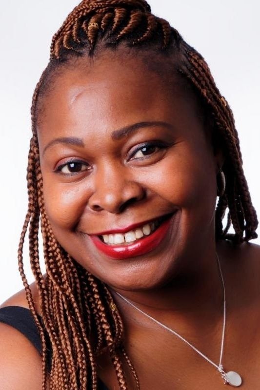 Kemi Lofinmakin backdrop