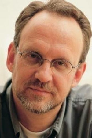 Luís Augusto Fischer backdrop